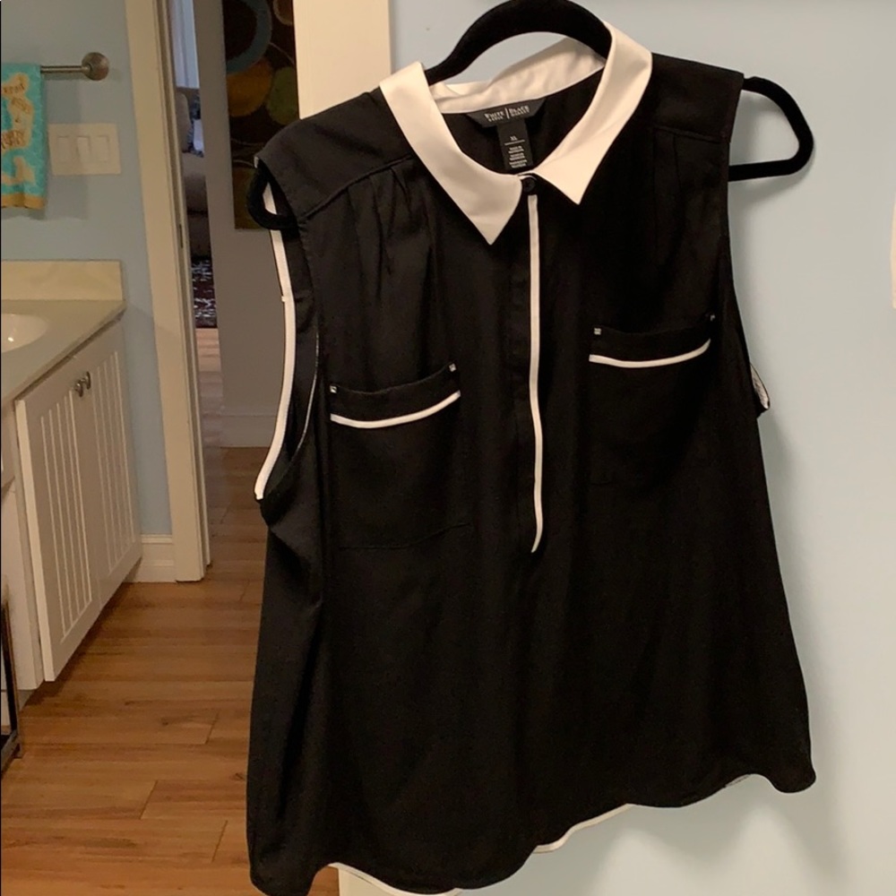 Sleeveless top, size XL